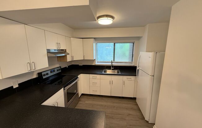 Well Maintained condo in East Charlotte!