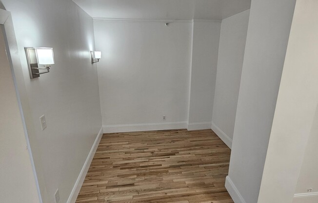 2 beds, 1 bath, 629 sqft, $4,200, Unit 714