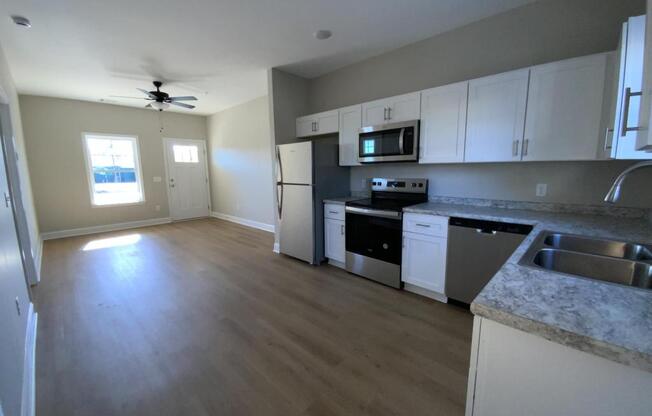 233 S MAIN ST