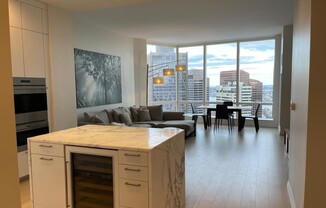 2 beds, 2.5 baths, 1,609 sqft, $11,000, Unit 4305