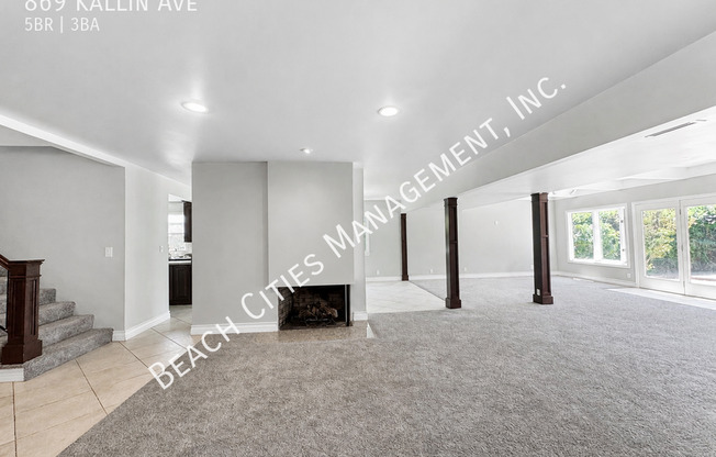 869 KALLIN AVE