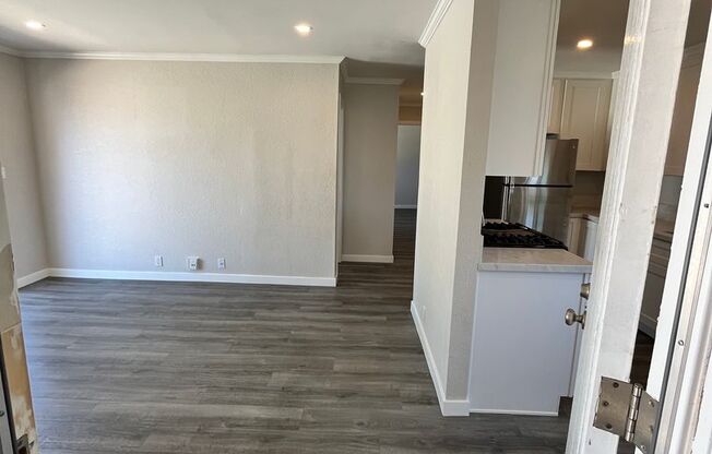 4143 Van Dyke Ave