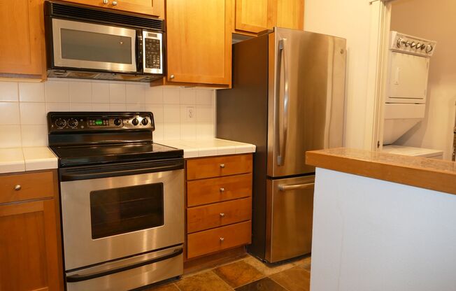 1 bed, 1 bath, $2,475, Unit # 304