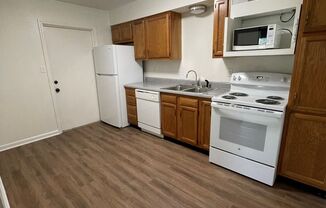 1 bed, 1 bath, 670 sqft, $1,190, Unit 1007 Parkside Court North