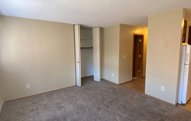 Studio, 1 bath, 500 sqft, $899, Unit 2012-203