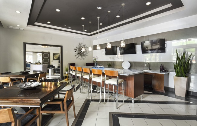 Spacious Community Club House | San Antonio 2 Bedroom Apartments | 1800 Broadway
