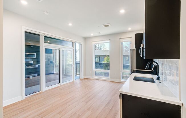 1 bed, 1 bath, 730 sqft, $1,600, Unit 309