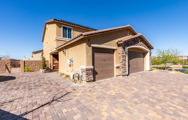 Beautiful Next-Gen Home with Private Entry Suite & Spacious Backyard * MOVE IN SPECIAL*