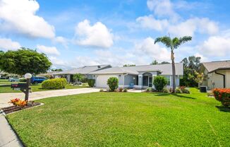 Stylish 3 Bed, 2 Bath Home in Fort Myers with Brand New Kitchen & Community Pool