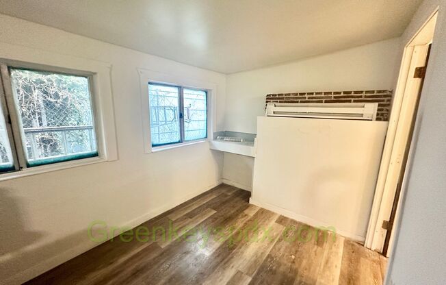Amazing 3-Bedroom 2-Bathroom House in St. John's with ADU