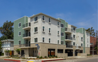 Elegance & Luxury Apartments In Mar Vista, CA