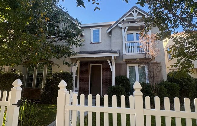 Large 5 bedroom home with loft. Featuring 2 primary bedrooms