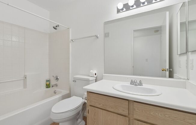 2 beds, 2 baths, $1,400, Unit # 2152