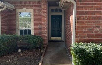 4 beds, 2 baths, $1,895