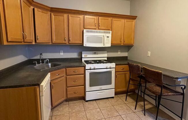 4 Bedroom House in Southside - Central Air - Laundry