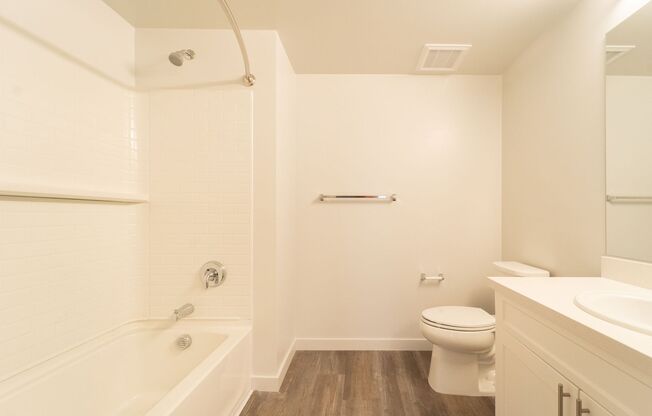 3 beds, 2 baths, 1,360 sqft, $999, Unit 702 Room 2 Bed A