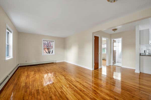 1 bed, 1 bath, 700 sqft, $2,200, Unit 59B