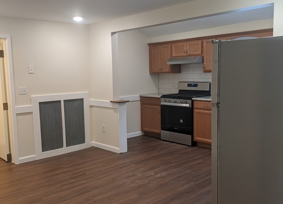 3 beds, 2 baths, 1,500 sqft, $3,700, Unit 2