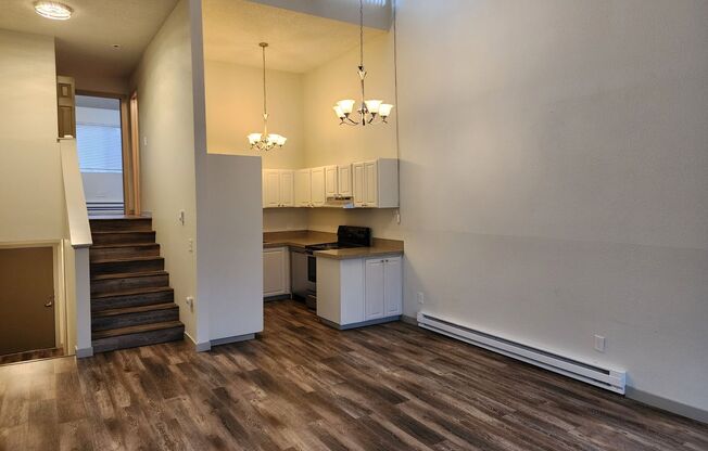 2 beds, 2 baths, 987 sqft, $2,250, Unit 243