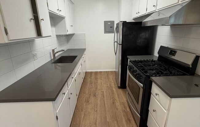 1626 Hobart Boulevard