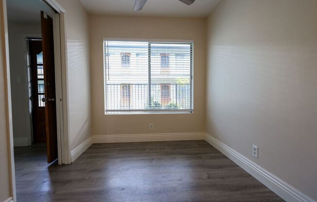 1 bed, 2 baths, $2,195, Unit 04