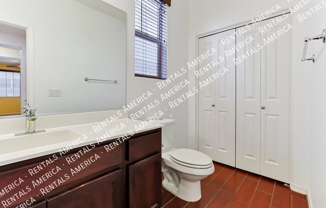 137 E CAROB DR