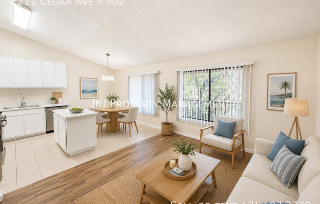 2211 CEDAR AVE