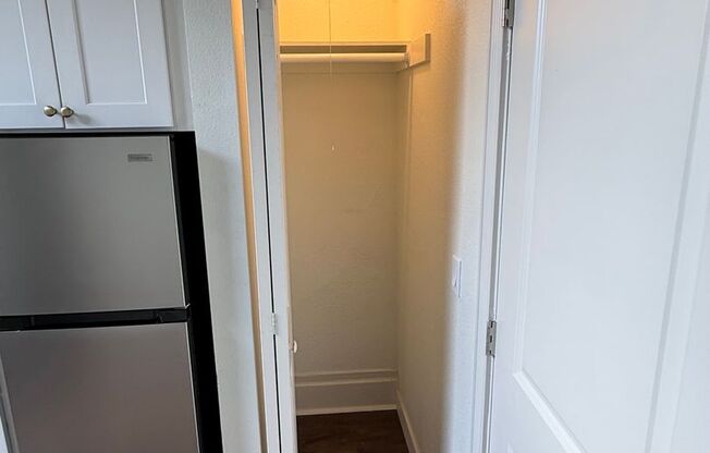 Studio, 1 bath, 166 sqft, $1,400, Unit 318