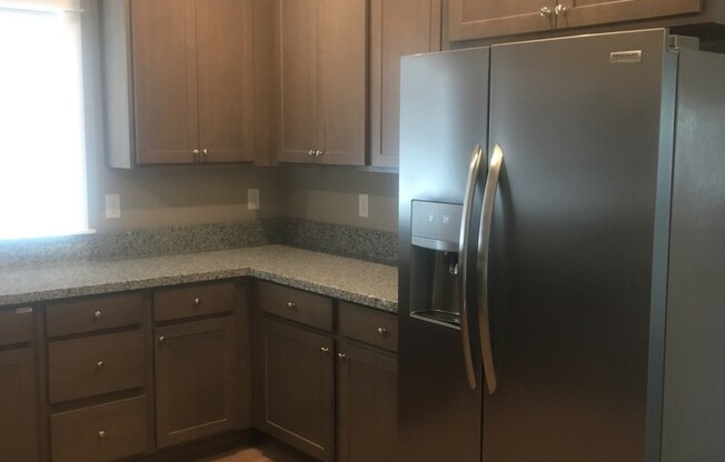 2 beds, 2 baths, 1,320 sqft, $1,595, Unit 4