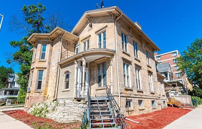 152 East Johnson St