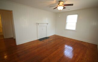 2 beds, 1 bath, $1,915