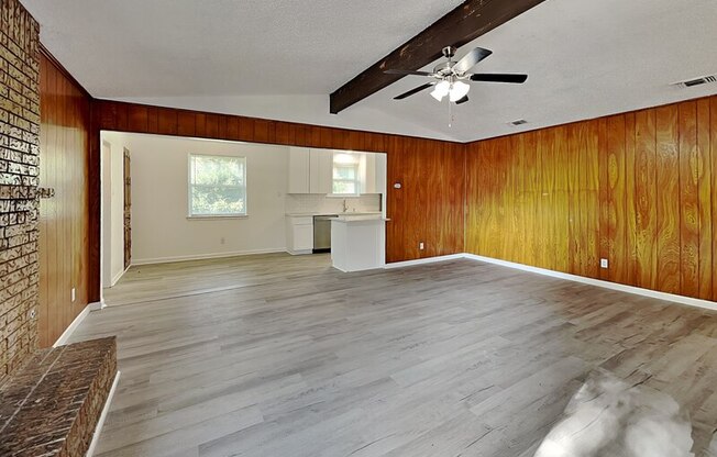 7624 OAK GDN TRL