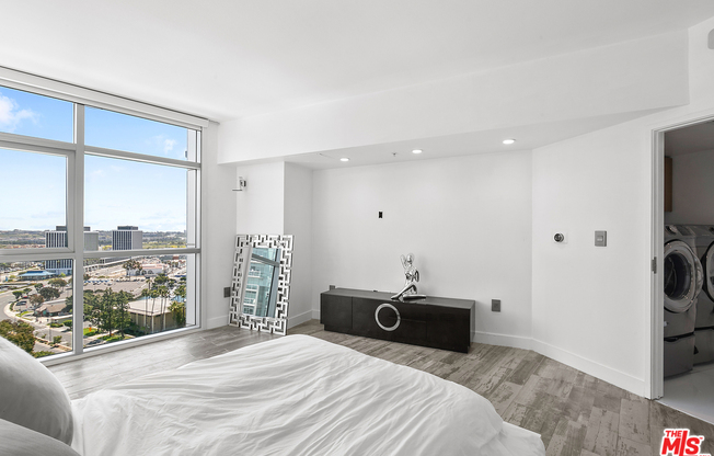 2 beds, 2.5 baths, 1,878 sqft, $11,990, Unit 1701