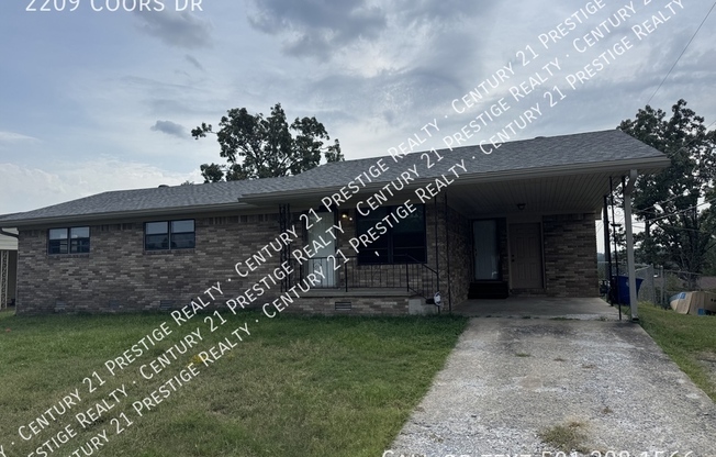 2209 COORS DR