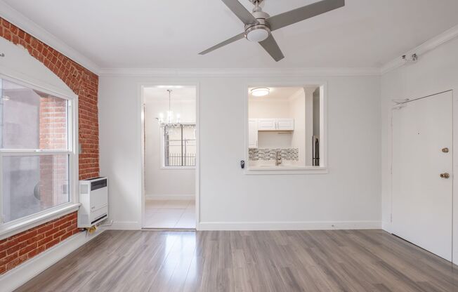 1 bed, 1 bath, 740 sqft, $1,695, Unit 301
