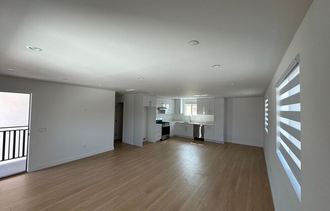 Spacious 1000 Sq. Ft. Single-Floor Back ADU in a 2-Story Duplex – Burbank