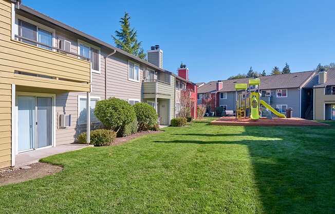 the preserve at ballantyne commons yard with playground and buildings at Quartz Creek, Washington