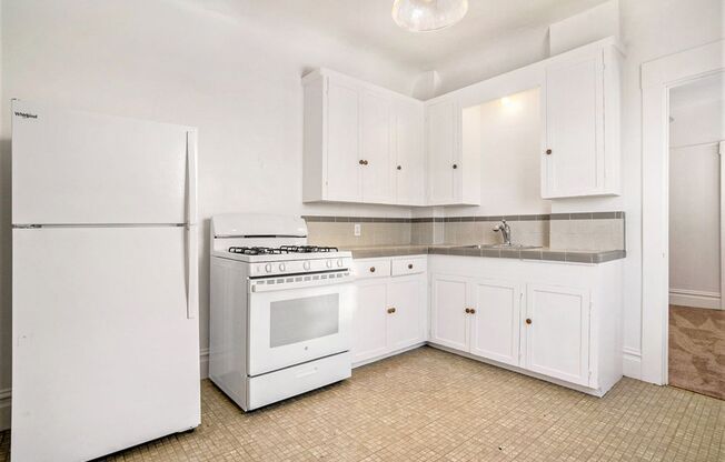 1 bed, 1 bath, $1,995