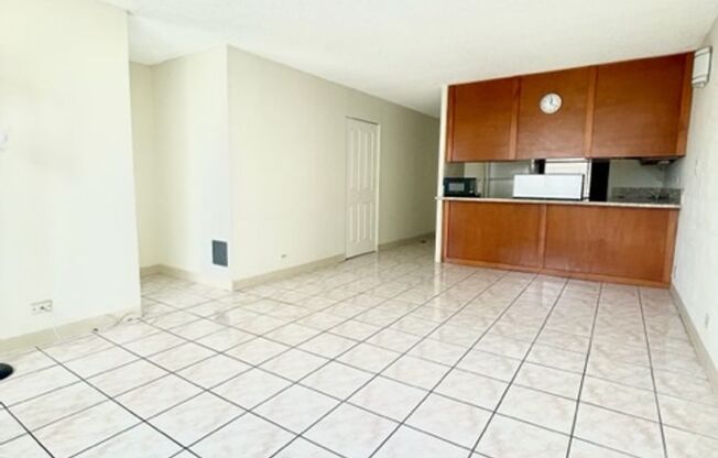 1 bed, 1 bath, $2,000, Unit APARTMENT 612