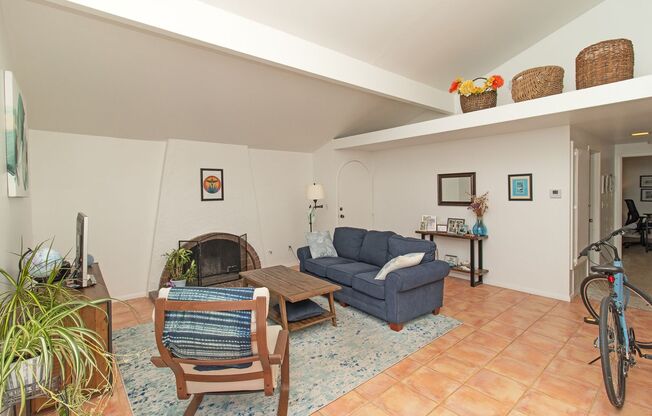 Stunning Saltillo Tiled Single Story Condo in Oceanside!