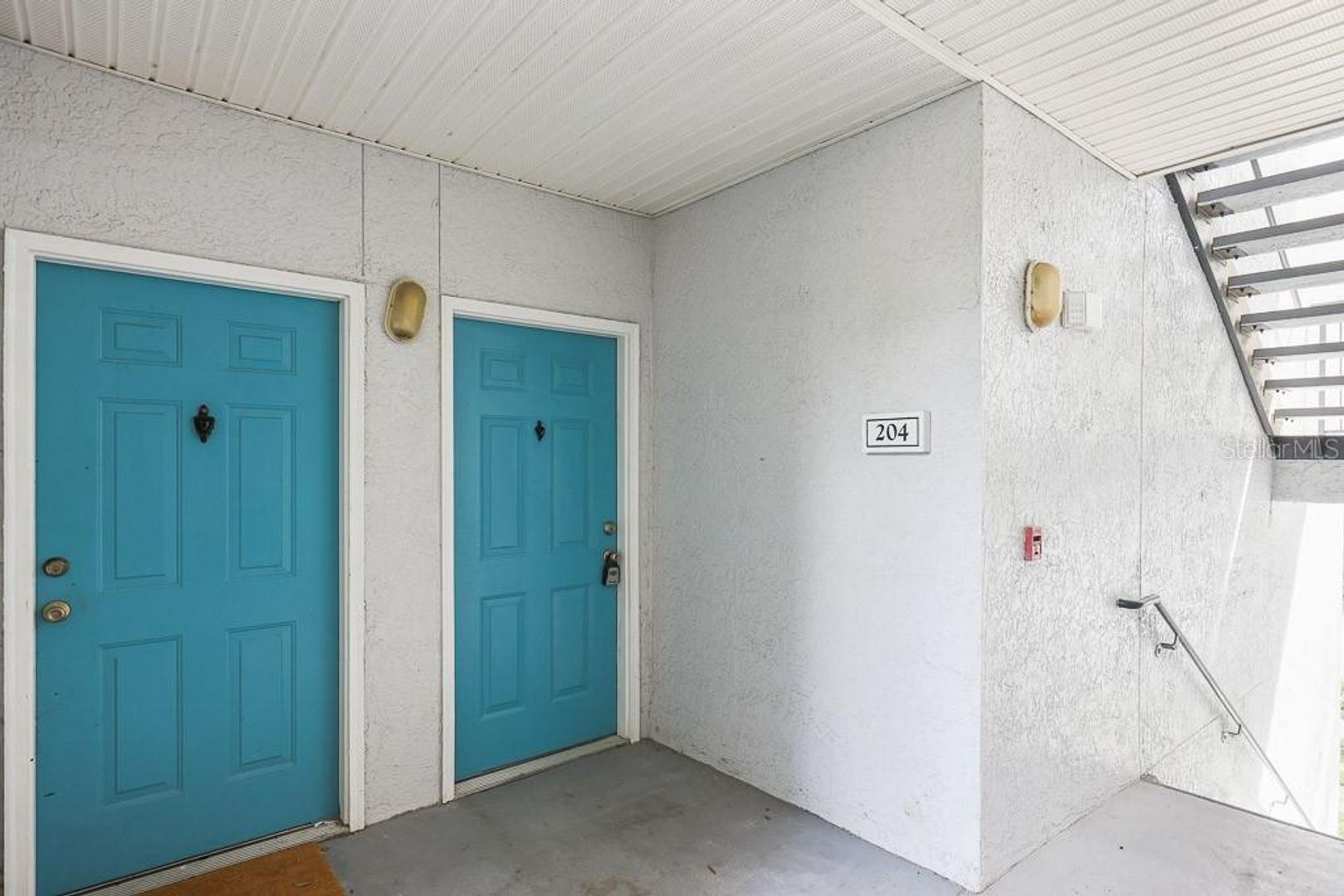 Beautifully Updated Condo!