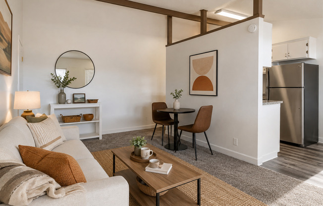 1 bed, 1 bath, 650 sqft, $1,300