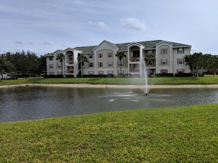 2/2 Third Floor Condo at Coral Cove W/ Water Included.