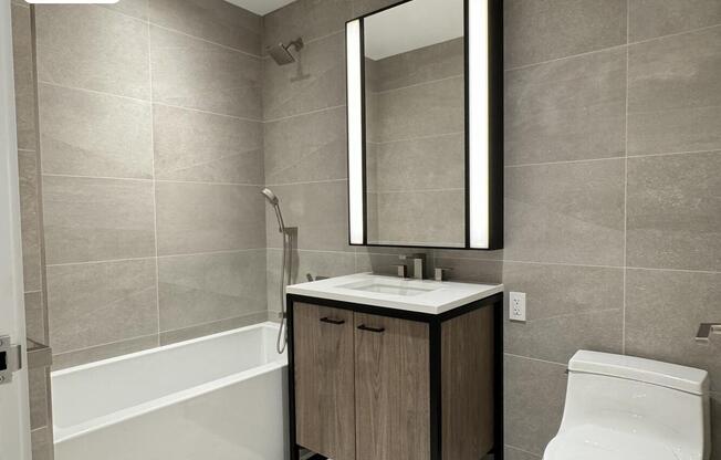 218 W 103 ST