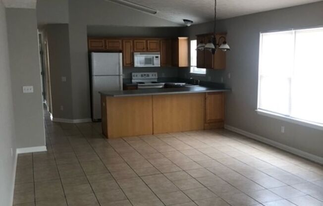 2 beds, 2 baths, $1,900