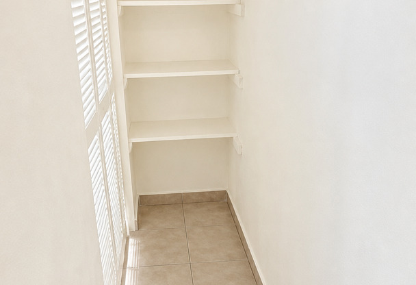 1 bed, 1 bath, 520 sqft, $1,600, Unit AG 08