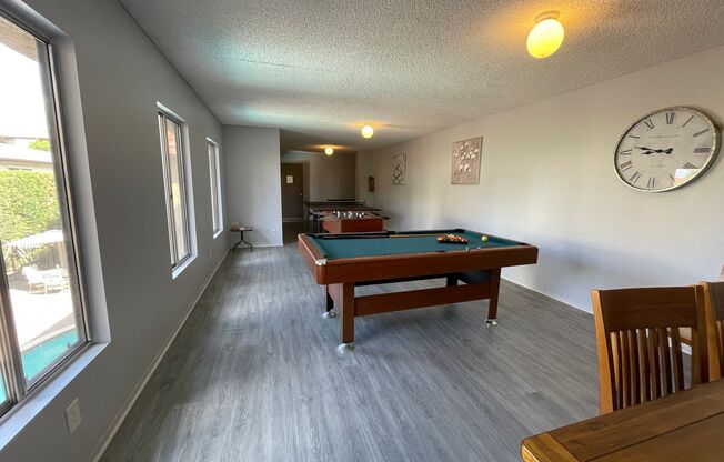 APT GRAND 300