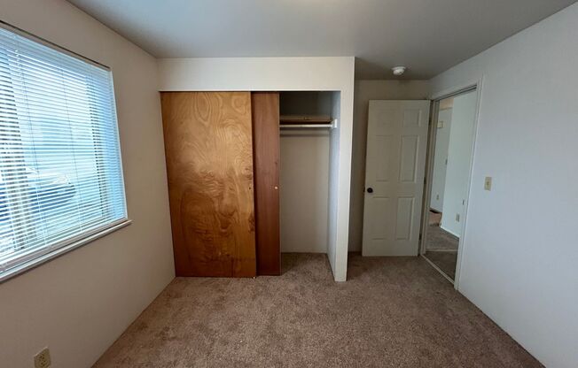 2 beds, 1 bath, $1,850, Unit Unit A