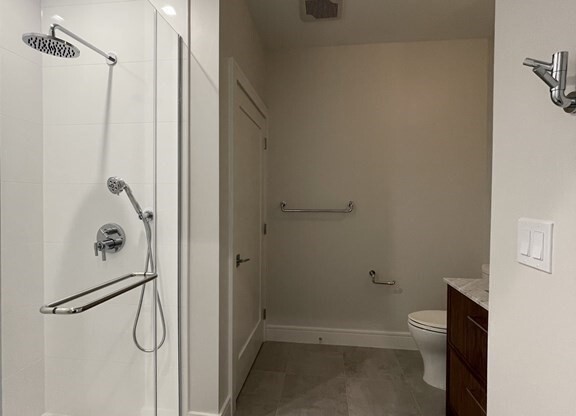 1 bed, 1 bath, 433 sqft, $2,750, Unit 213