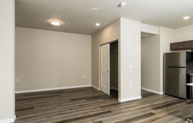 Studio, 1 bath, 552 sqft, $1,600, Unit 7-H